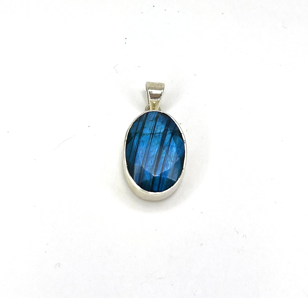 Labradorite Pendant - C